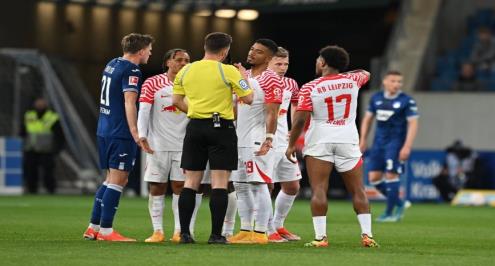  مباراة بدون مدربين.. واقعة غريبة في الدوري الألماني